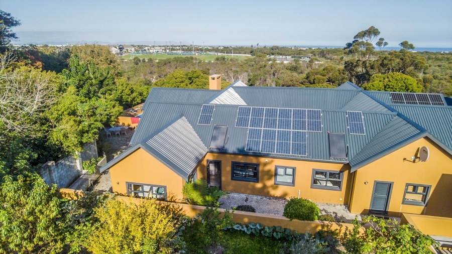 9 Bedroom Property for Sale in Onrus Western Cape
